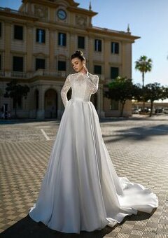 Snehobiele svadobné šaty