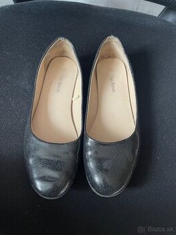 Damske čierne balerínky