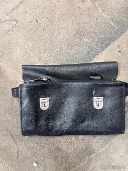 Masívna retro kožená kasírka – 6 priečinkov na zips