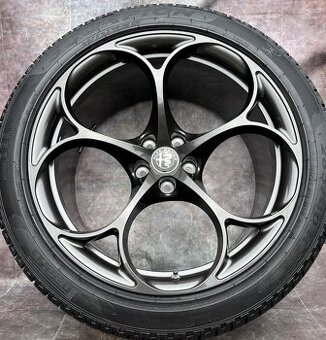 Originální alu kola 20" Alfa Romeo Stelvio Quadrifoglio 100