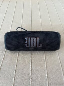 JBL FLIP 6 (VÝBORNÝ STAV, EŠTE V ZÁRUKE)