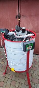 Medomet 4 ram poloautomat + ručny pohon