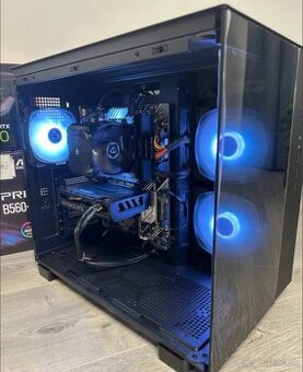 Predám výkonný herný PC s krabicami