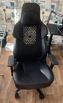 Počítačová stolička
