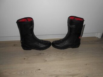 Predam nove damske kozene moto cizmy znacky RST TUNDRA CE