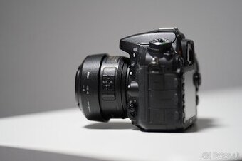 Nikon D7100 + 3 objektívy + externý blesk