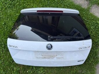 PREDAM KUFOR OCTAVIA 3 RS