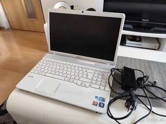 Sony Vaio ( nefunkčný )