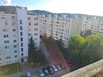 Prenajmem 2-izbový byt - Zvolen