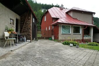 Samostatne stojaci rodinný dom s veľkým pozemkom - Staškov - 1