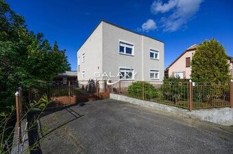 Výhodná cena: 6-izbový priestranný rodinný dom na predaj – R