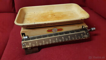 Predám staručkú váhu.