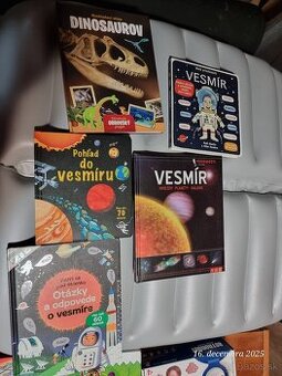 Knihy o vesmíre. Akk nové