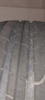 Pireli 225/35 r19
