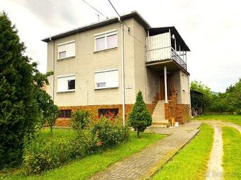Na predaj priestranný rodinný dom s krásnou záhradou