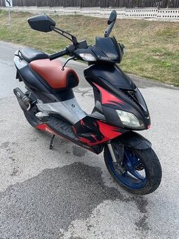 Aprilia sr50