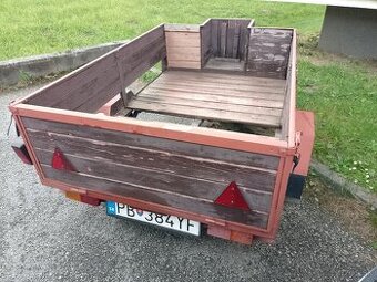 Prívesný vozík s TP a SPZ