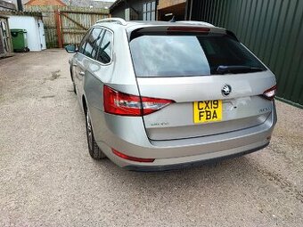 Rozpredám Škoda Superb 3 kombi elegance DSG AdBlue