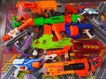 NERF zbierka pištolí