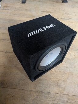 Alpine 12 subwoofer do auta