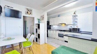 Moderný 3-izbák s loggiou a pivnicou PEZINOK, 61,37 m2