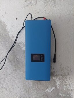 fotovoltaicky menic napätia SUN-2000G2