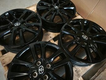 TOYOTA YARIS.R15/TPMS/PNEU