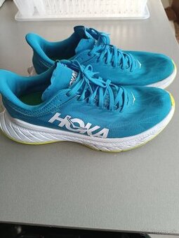 Hoka tenisky