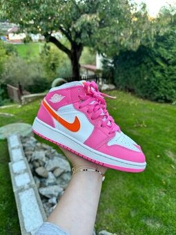 Nike Jordan 1