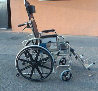 Invalidný vozík polohovateľný