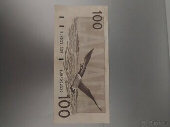 Kanadske doláre...