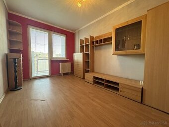 NAJLACNEJŠÍ 3 IZBOVÝ BYT NA SÍDLISKU ŤAHANOVCE | 62m2 + 3m L