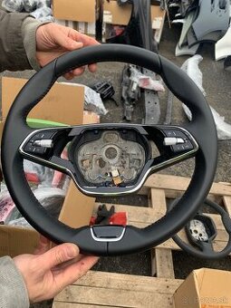 Predam volant Skoda Skala multifunkcny
