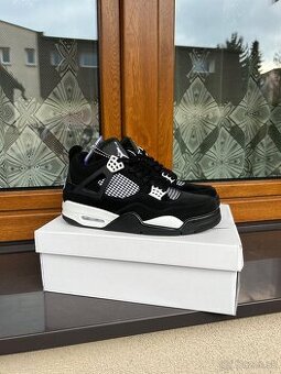 Jordan 4 Retro White Thunder - 1