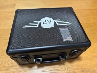 Kufrík na 42x Gradovaných Kariet (PSA, etc) - Nový