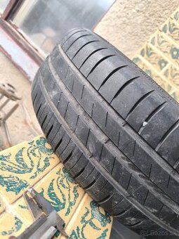 Elektróny 15 , 4 x 108