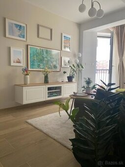 Dizajnový 2-izbový byt, balkón - Trnava, centrum