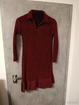 Elegantní třpytivé šaty