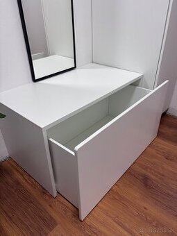 Lavica s odkladacím priestorom