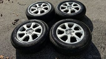 42. Audi Q5 225/45/ r18