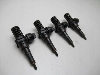 Trysky vstrekovac 1.9tdi 77kw bxe bkc bjb bru 038130073ag -