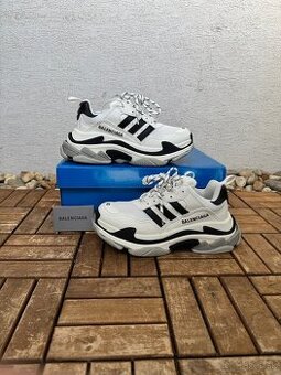 Balenciaga Triple S x adida