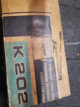 Zatvárač dverí brano