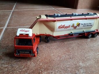 Stara hracka - Stare auto: BEDFORD - Matchbox Super Kings