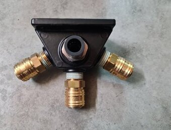 Vzduchový rozvádzač na stenu Parker