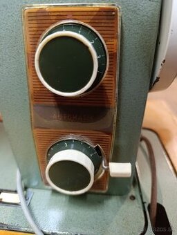 Predám starý šijací stroj