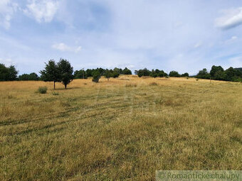 Slnečný pozemok v Kremnických vrchoch - v obci Nevoľné