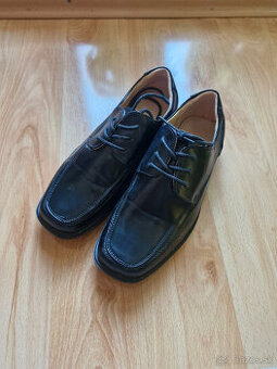 Spoločenské topánky - velkosť 32