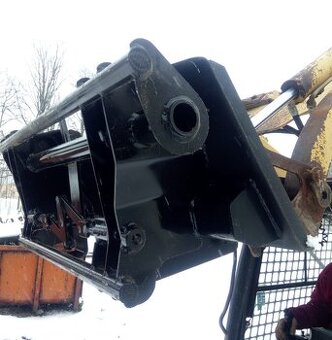 Adapter JCB, bobcat na EURO traktor, čelný nakladač john dee