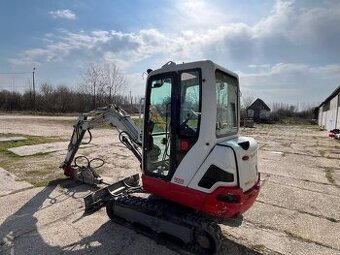Mini bager Takeuchi TB225